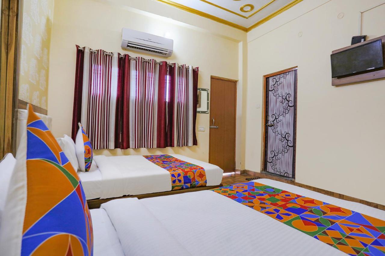 Fabhotel Shivam Palace Варанаси Экстерьер фото