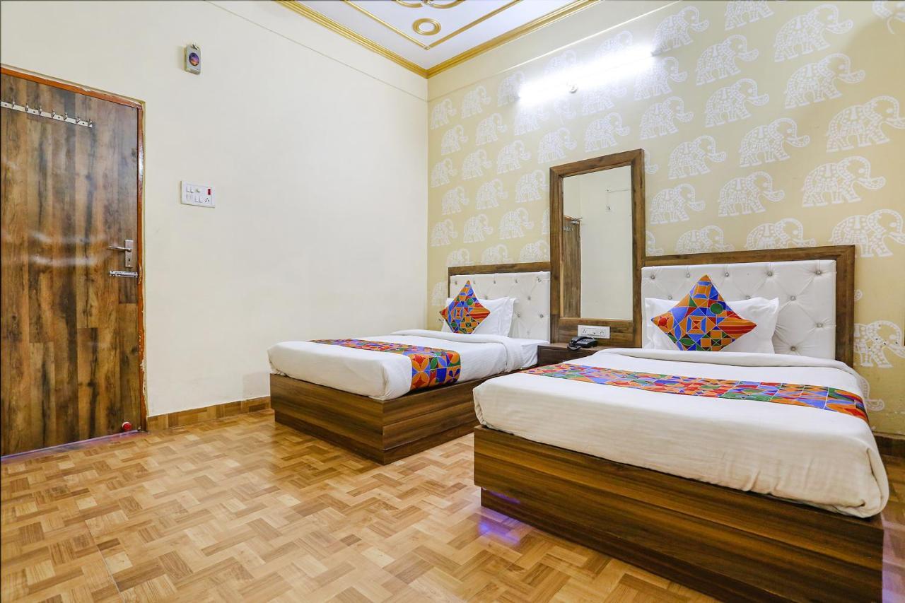 Fabhotel Shivam Palace Варанаси Экстерьер фото