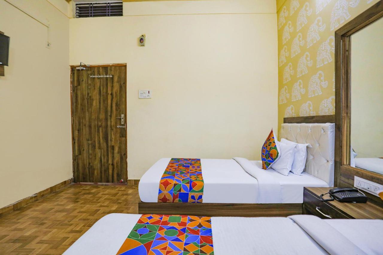 Fabhotel Shivam Palace Варанаси Экстерьер фото