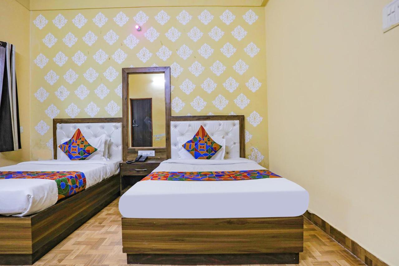 Fabhotel Shivam Palace Варанаси Экстерьер фото