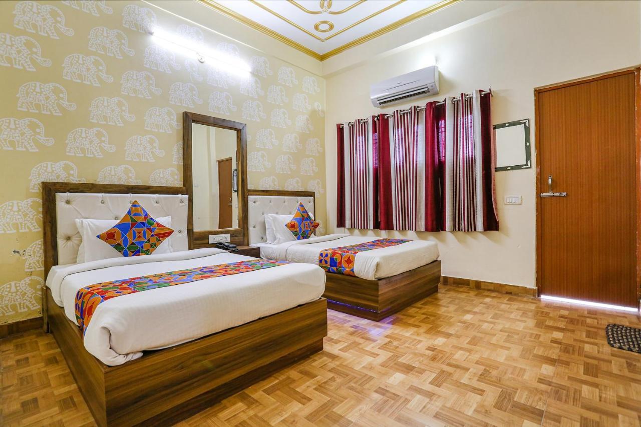 Fabhotel Shivam Palace Варанаси Экстерьер фото