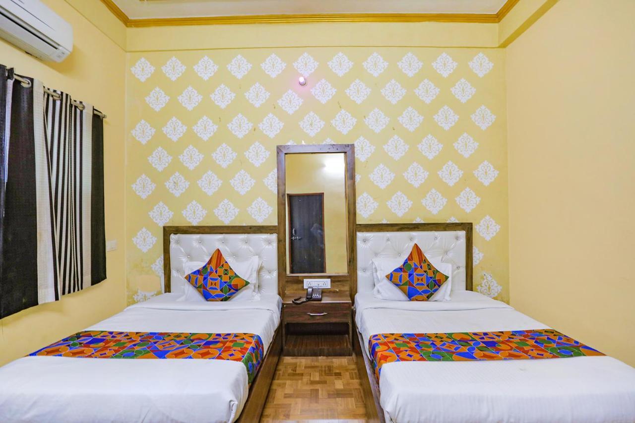 Fabhotel Shivam Palace Варанаси Экстерьер фото