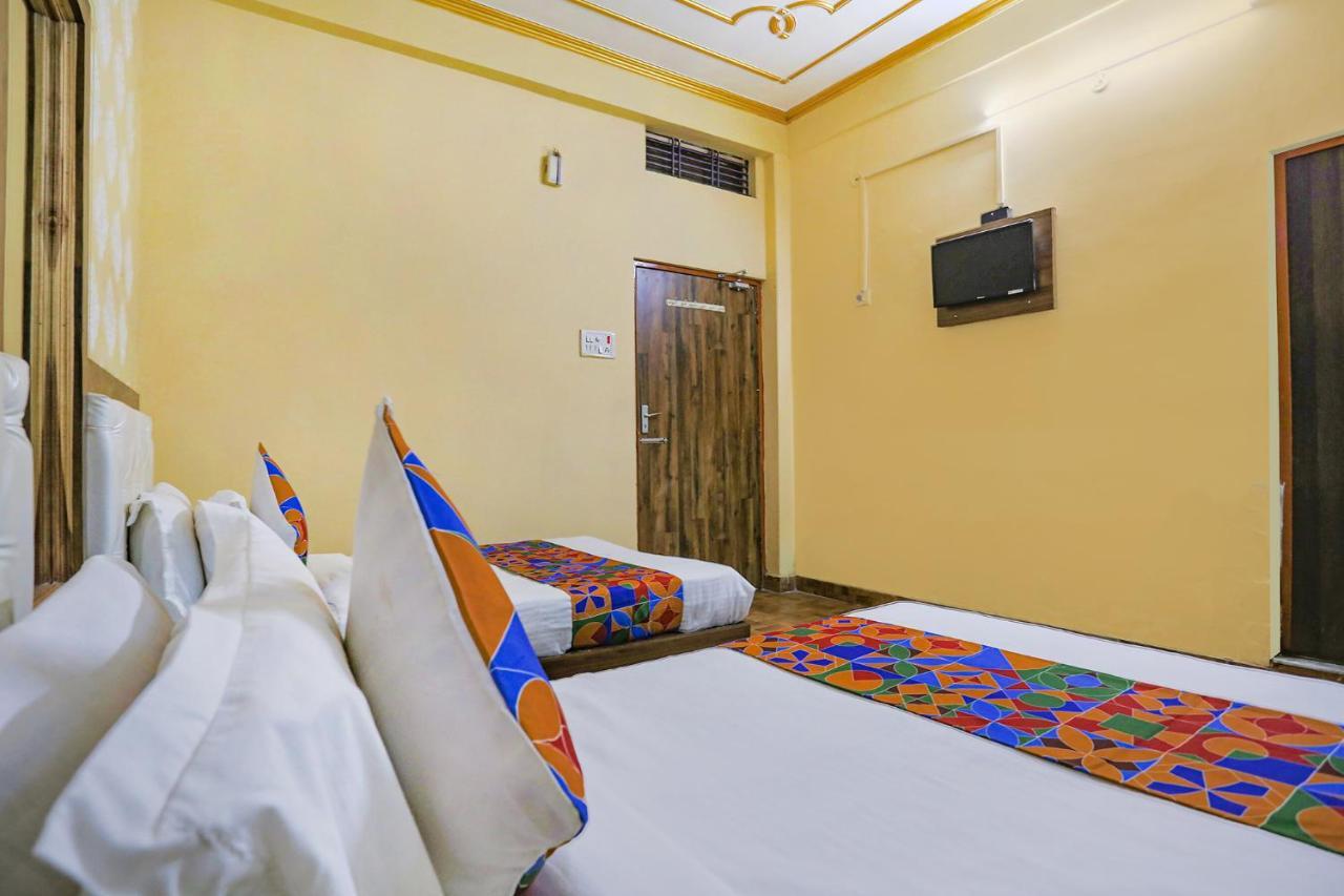 Fabhotel Shivam Palace Варанаси Экстерьер фото