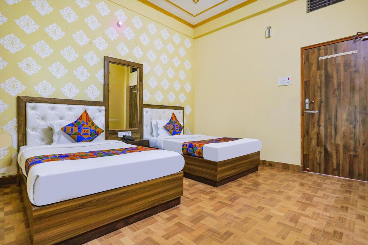 Fabhotel Shivam Palace Варанаси Экстерьер фото
